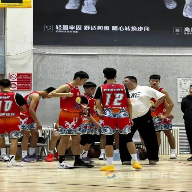 网球红土赛程观察:揭秘赛事背后的策略与趋势